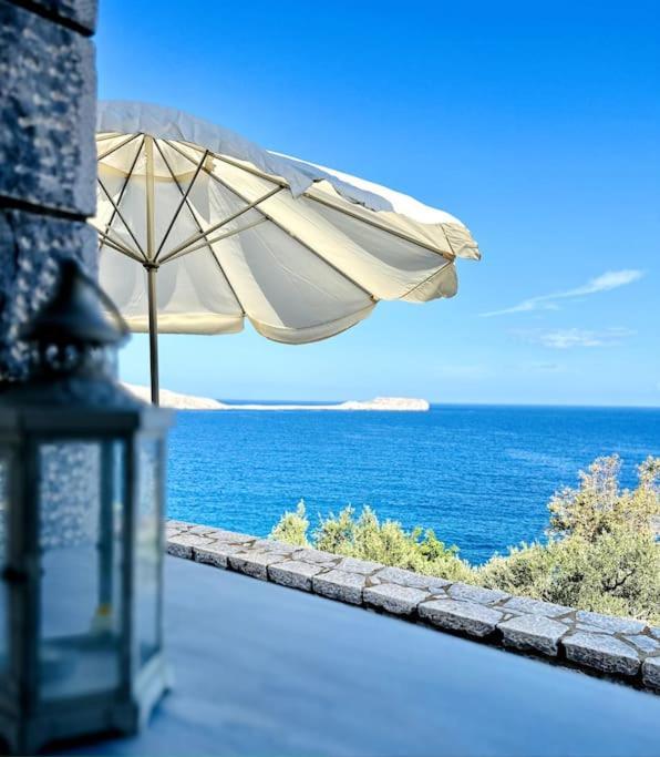 Cozy Cliff Tower W/ Breathtaking Sea Views Villa Agios Georgios Minas Exterior foto